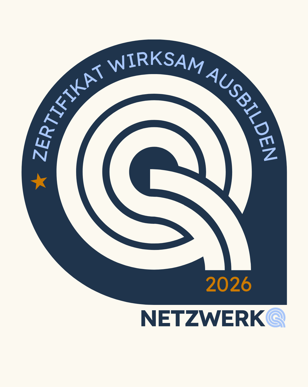Ein rundes Zertifikat mit dem Schriftzug "ZERTIFIKAT WIRKSAM AUSBILDEN" und dem Jahr "2026". Unterhalb steht "NETZWERK". Das Design enthält geschwungene Linien in einem modernen Stil, teilweise in Blau und Weiß, mit einem goldenen Stern.